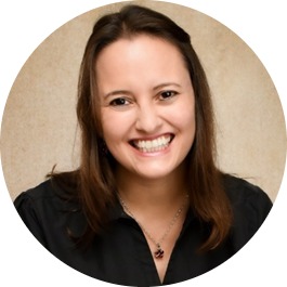 Édina Francini Simão Hack